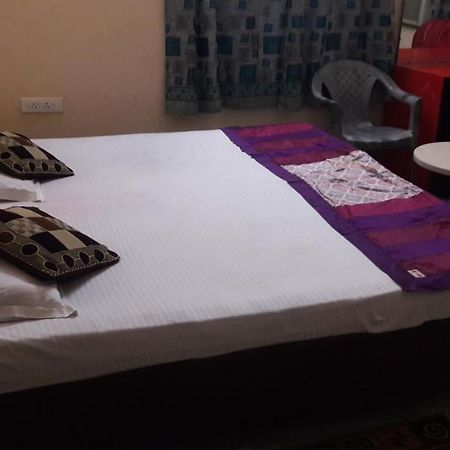 Shanti Guesthouse Bhuvanesvar Kültér fotó